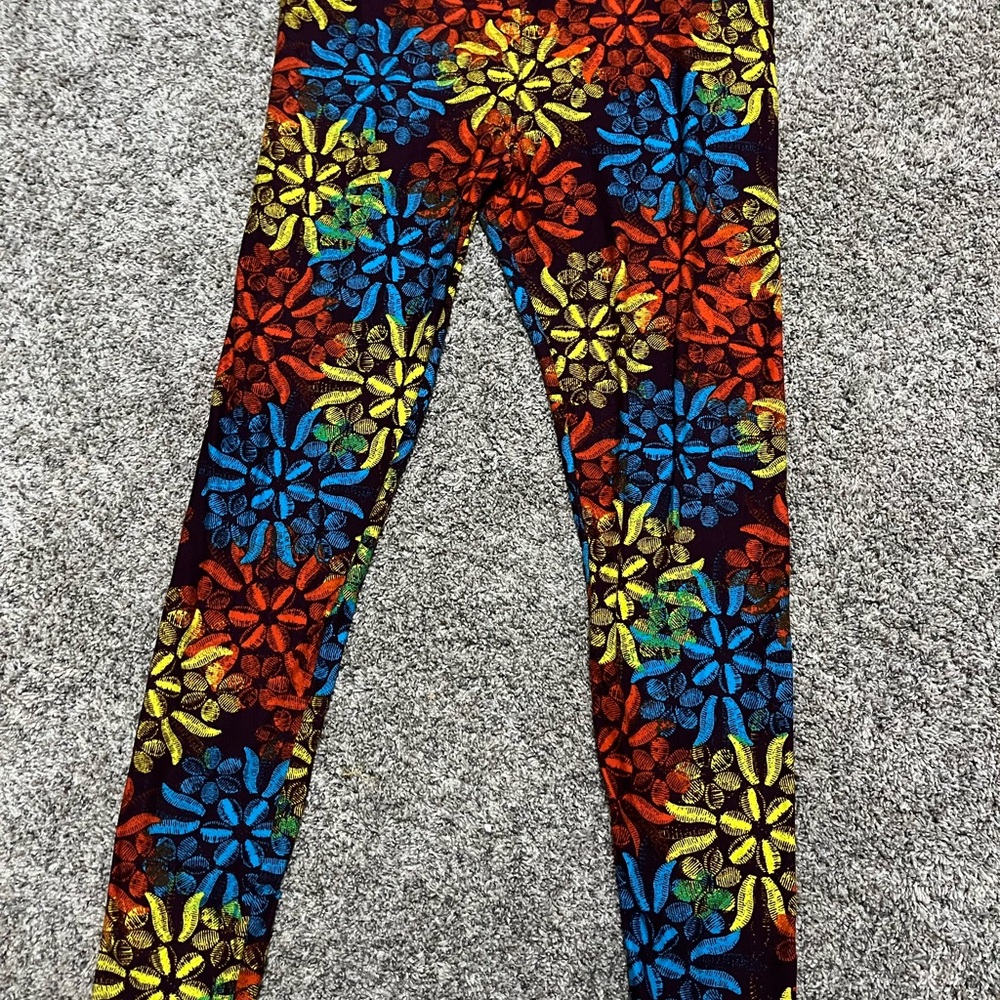 LuLaRoe Leggings with Vibrant Floral Design